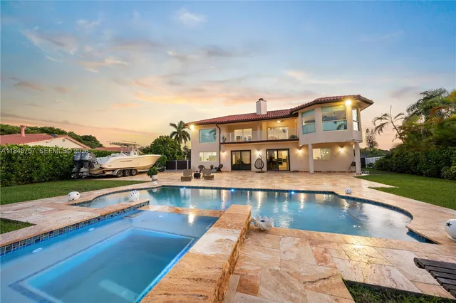 $1,699,999 | 9621 West Calusa Club Drive, Miami, FL 33186