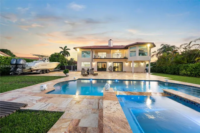 $1,699,999 | 9621 West Calusa Club Drive, Miami, FL 33186