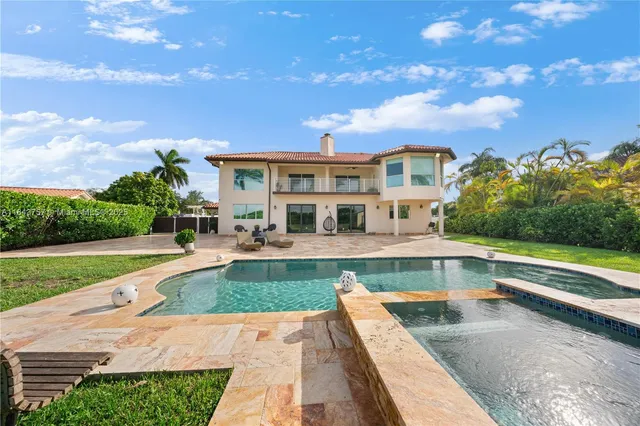 $1,699,999 | 9621 West Calusa Club Drive, Miami, FL 33186