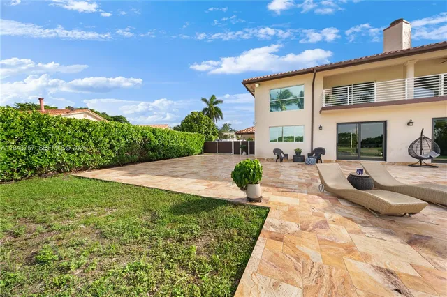 $1,699,999 | 9621 West Calusa Club Drive, Miami, FL 33186