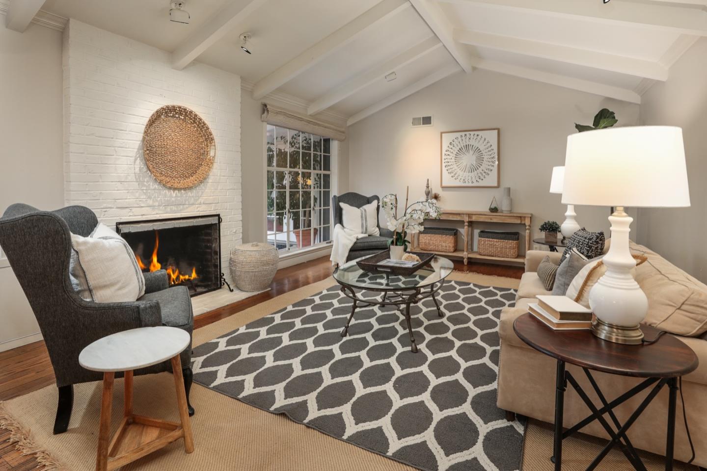 46 Lilac Drive Atherton, CA 94027 - Photo 6 of 40