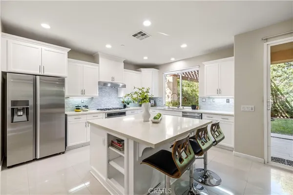 $1,225,000 | 28613 Stonegate Court, Valencia, CA 91354