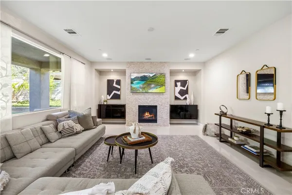 $1,225,000 | 28613 Stonegate Court, Valencia, CA 91354