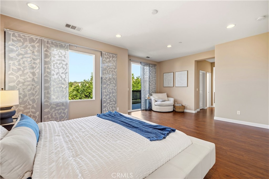 28613 Stonegate Court Valencia, CA 91354 - Photo 25 of 56 a bedroom with a bed and furniture