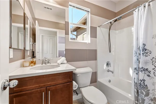 $1,225,000 | 28613 Stonegate Court, Valencia, CA 91354