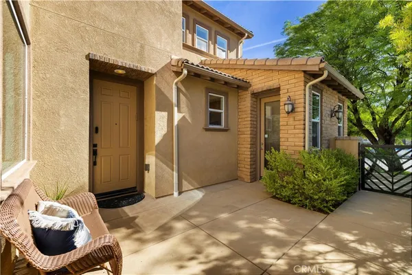 $1,225,000 | 28613 Stonegate Court, Valencia, CA 91354