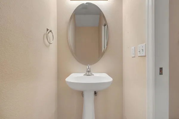 $199,000 | 1320 Hendrix Road, Unit 105, Tallahassee, FL 32301