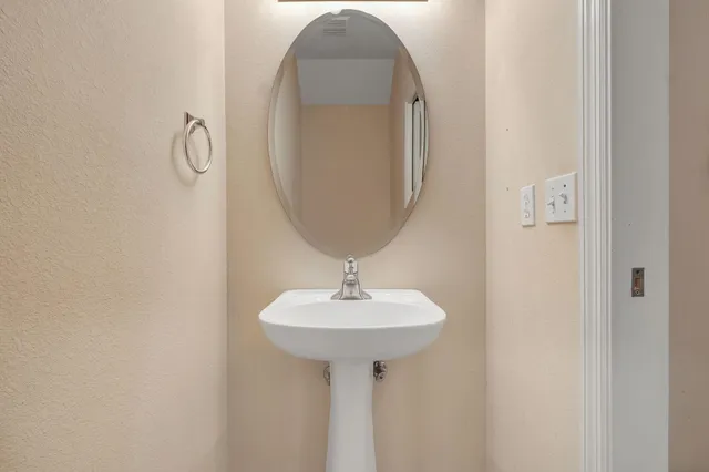 $199,000 | 1320 Hendrix Road, Unit 105, Tallahassee, FL 32301