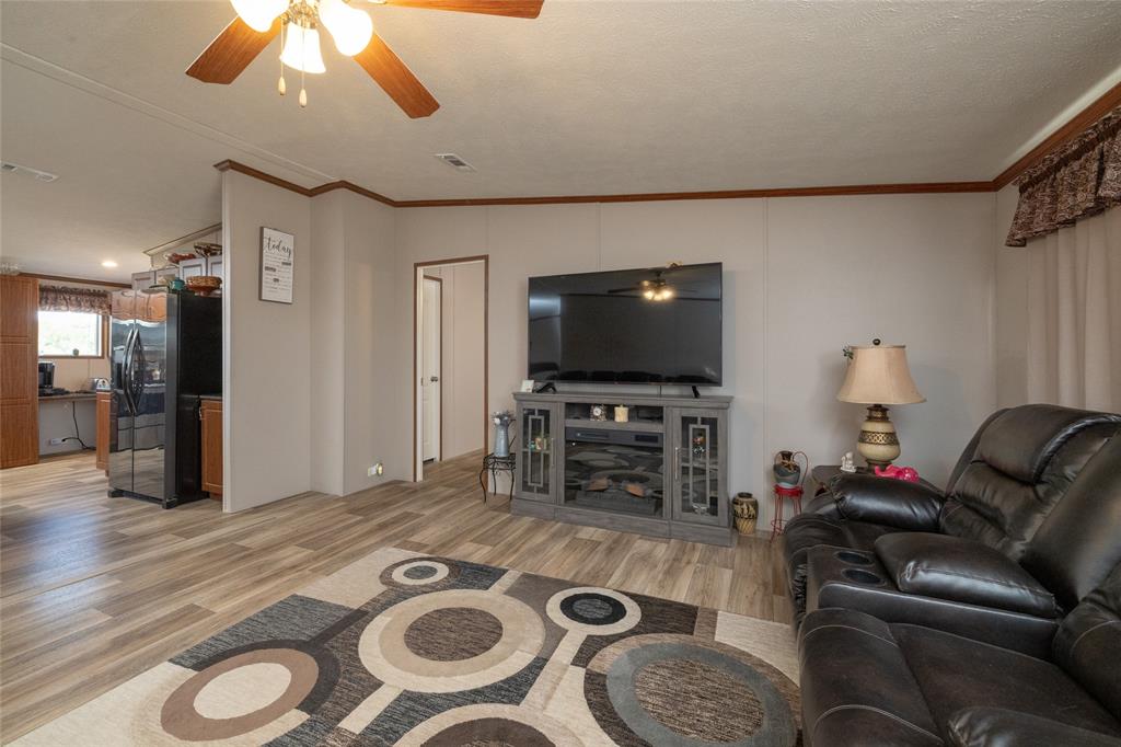 140 Coke Gage Lane Decatur, TX 76234 - Photo 4 of 22