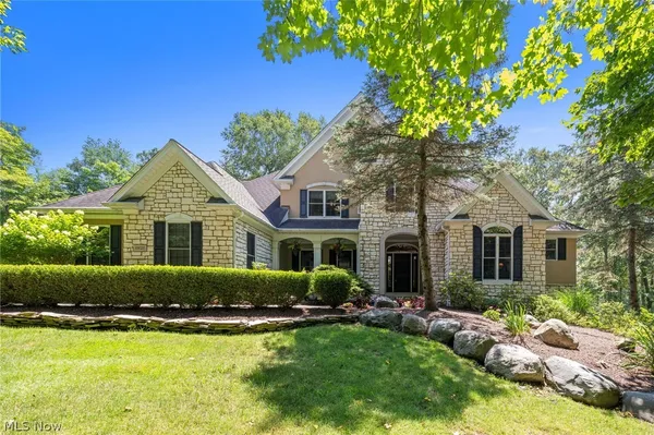 $859,900 | 11625 Regent Park Drive, Chardon, OH 44024