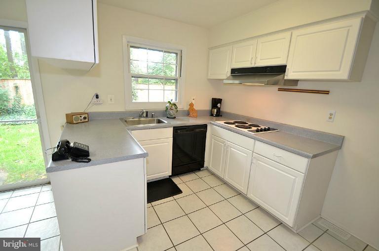 1681 Tarleton Way Crofton, MD 21114 - Photo 21 of 26 Kitchen