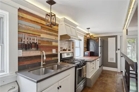 $600,000 | 2238-40 Dante Street, New Orleans, LA 70118