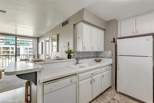 $542,900 | 1750 East Ocean Boulevard, Unit 503, Long Beach, CA 90802