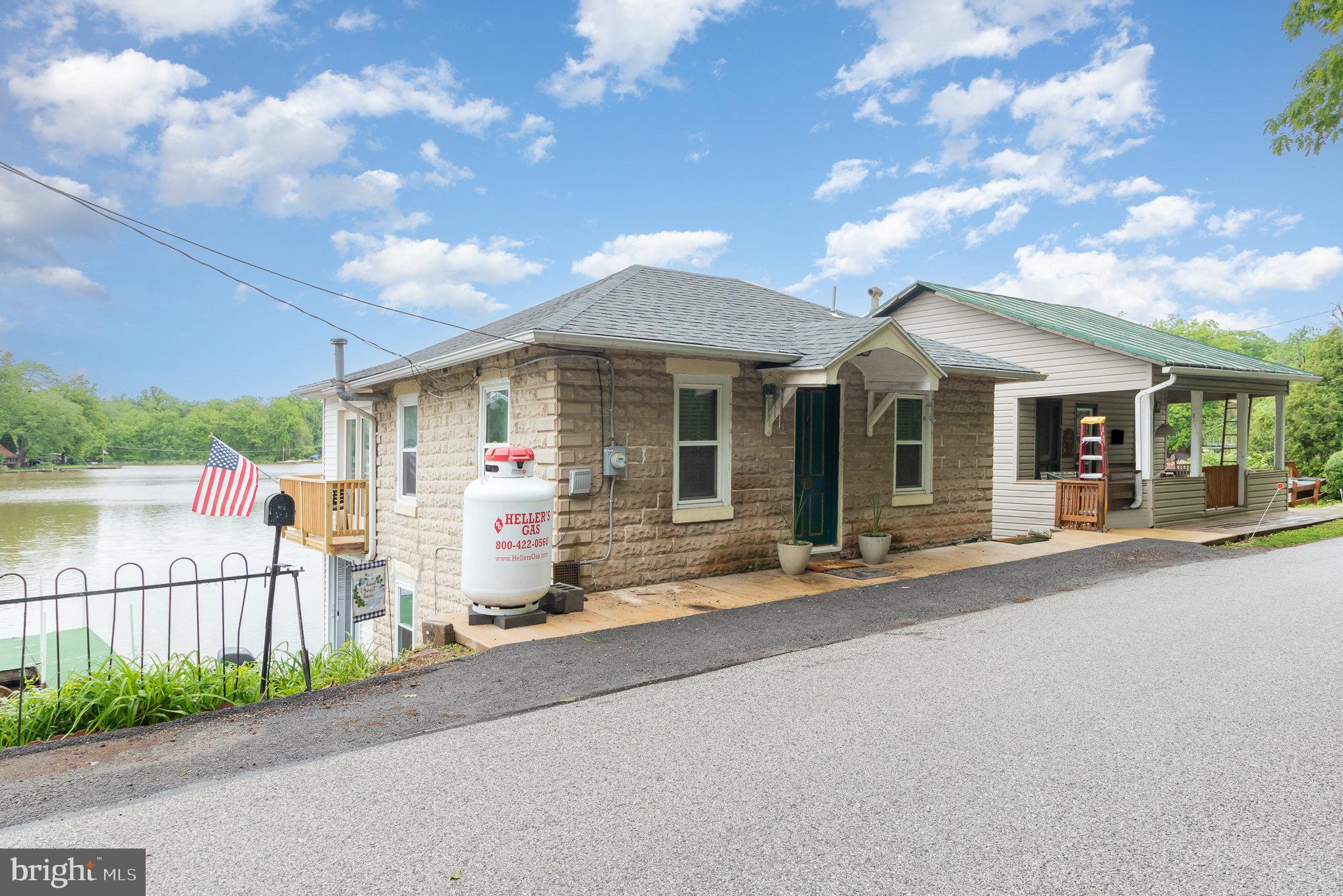 796 Silver Lake Road Lewisberry, PA 17339 - Photo 4 of 29 Gallery Image 4