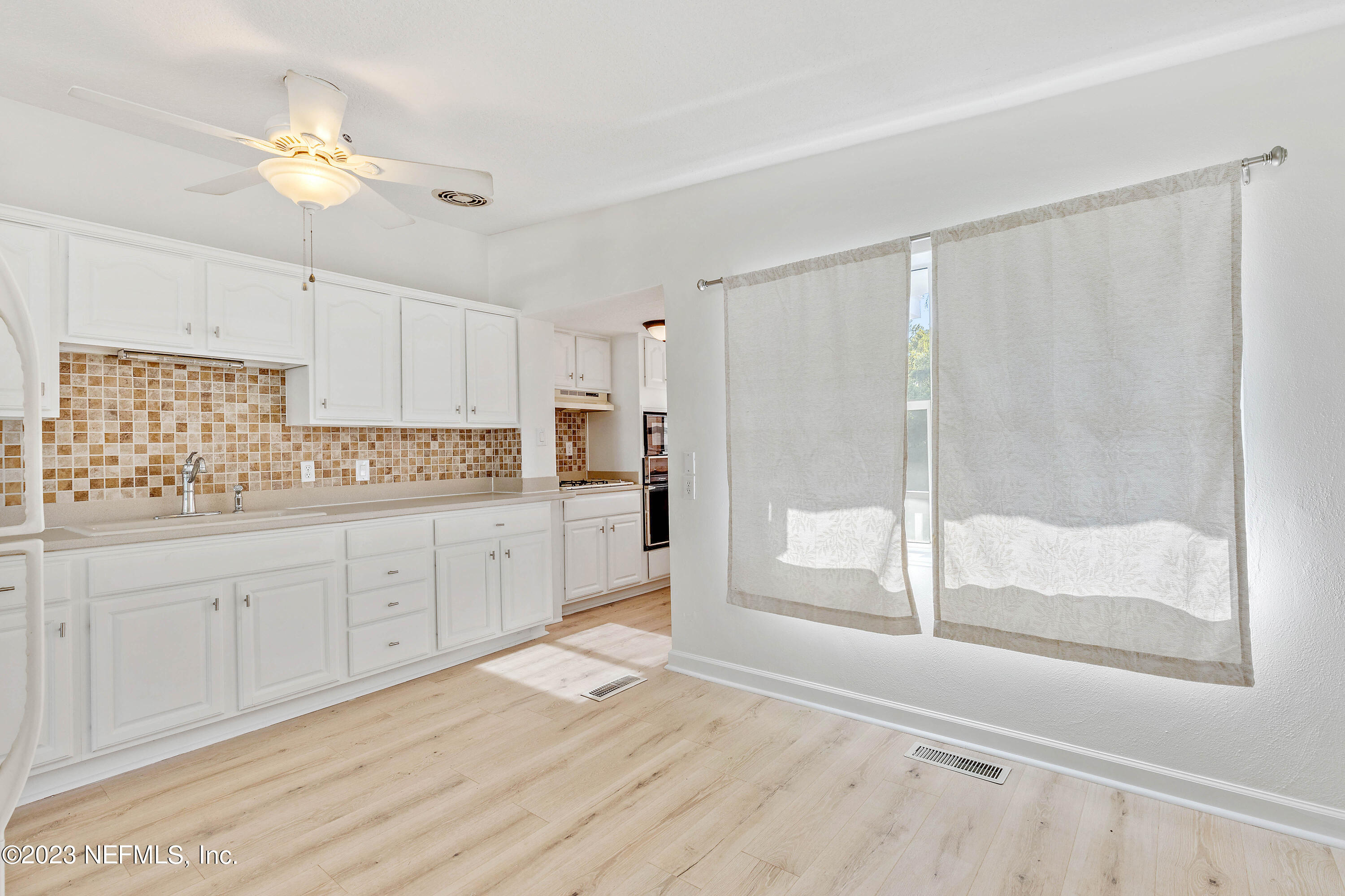 2411 Patsy Anne Drive Jacksonville, FL 32207 - Photo 12 of 25 untitled (12 of 28)