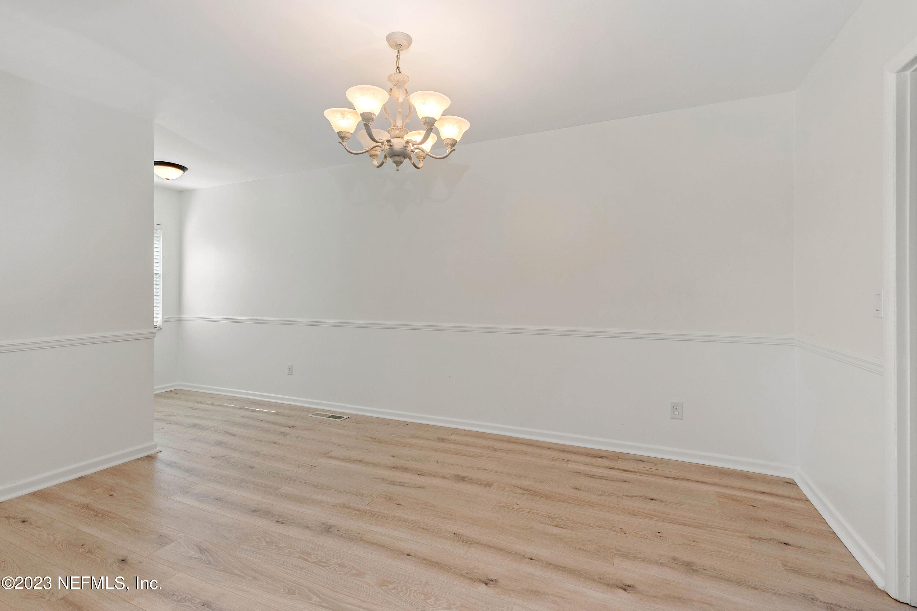 2411 Patsy Anne Drive Jacksonville, FL 32207 - Photo 13 of 25 untitled (14 of 28)