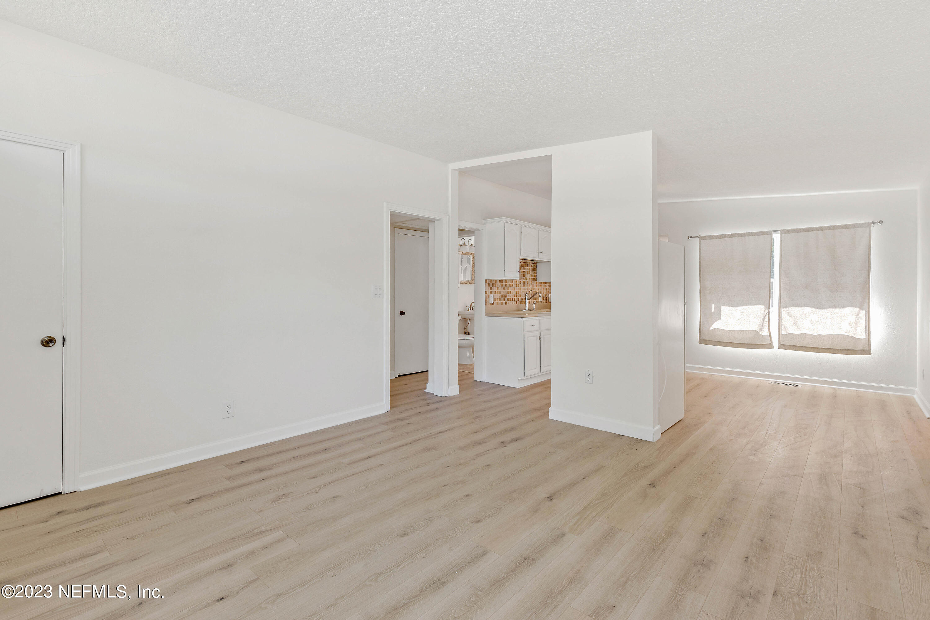 2411 Patsy Anne Drive Jacksonville, FL 32207 - Photo 9 of 25 untitled (9 of 28)