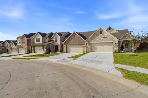 $424,500 | 214 Legacy Boulevard, Weatherford, TX 76086