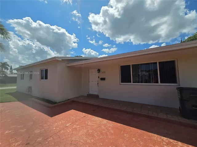 $500,000 | 200 North 69th Avenue, Hollywood, FL 33024