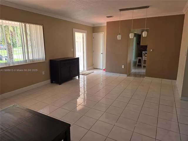 $500,000 | 200 North 69th Avenue, Hollywood, FL 33024