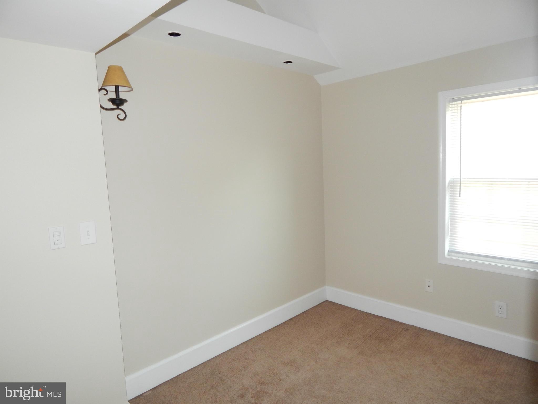 25 Kinship Road Dundalk, MD 21222 - Photo 15 of 30 an empty room with a window