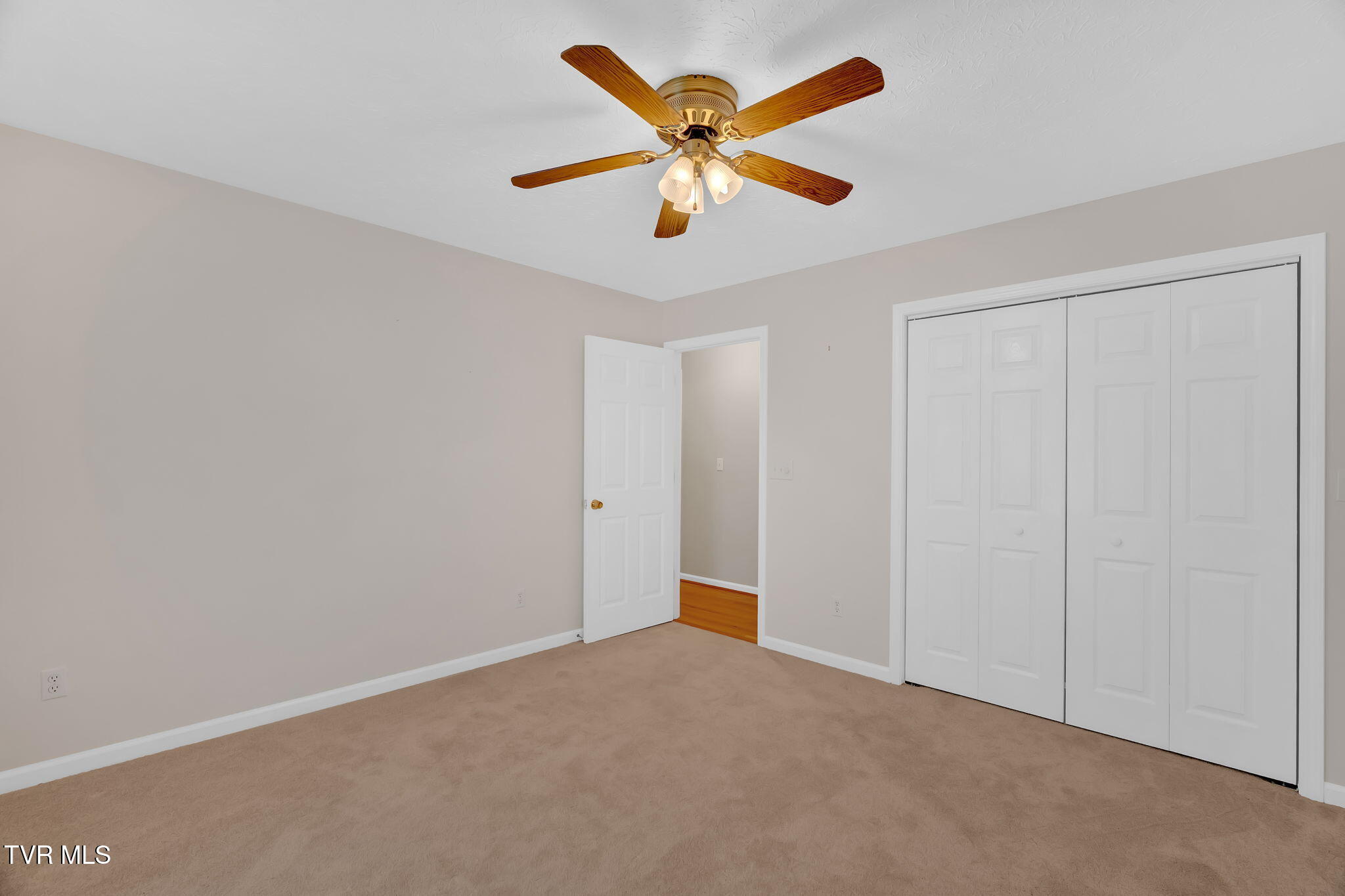 887 Berry Road Bulls Gap, TN 37711 - Photo 22 of 54 17-web-or-mls-DSC05821