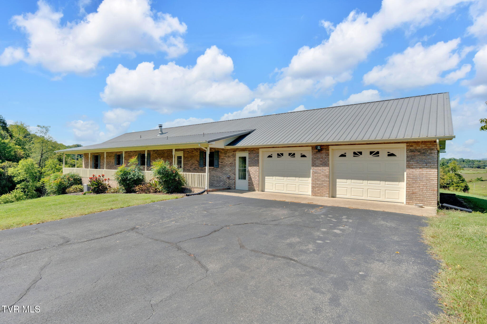 887 Berry Road Bulls Gap, TN 37711 - Photo 37 of 54 1-web-or-mls-DSC05848