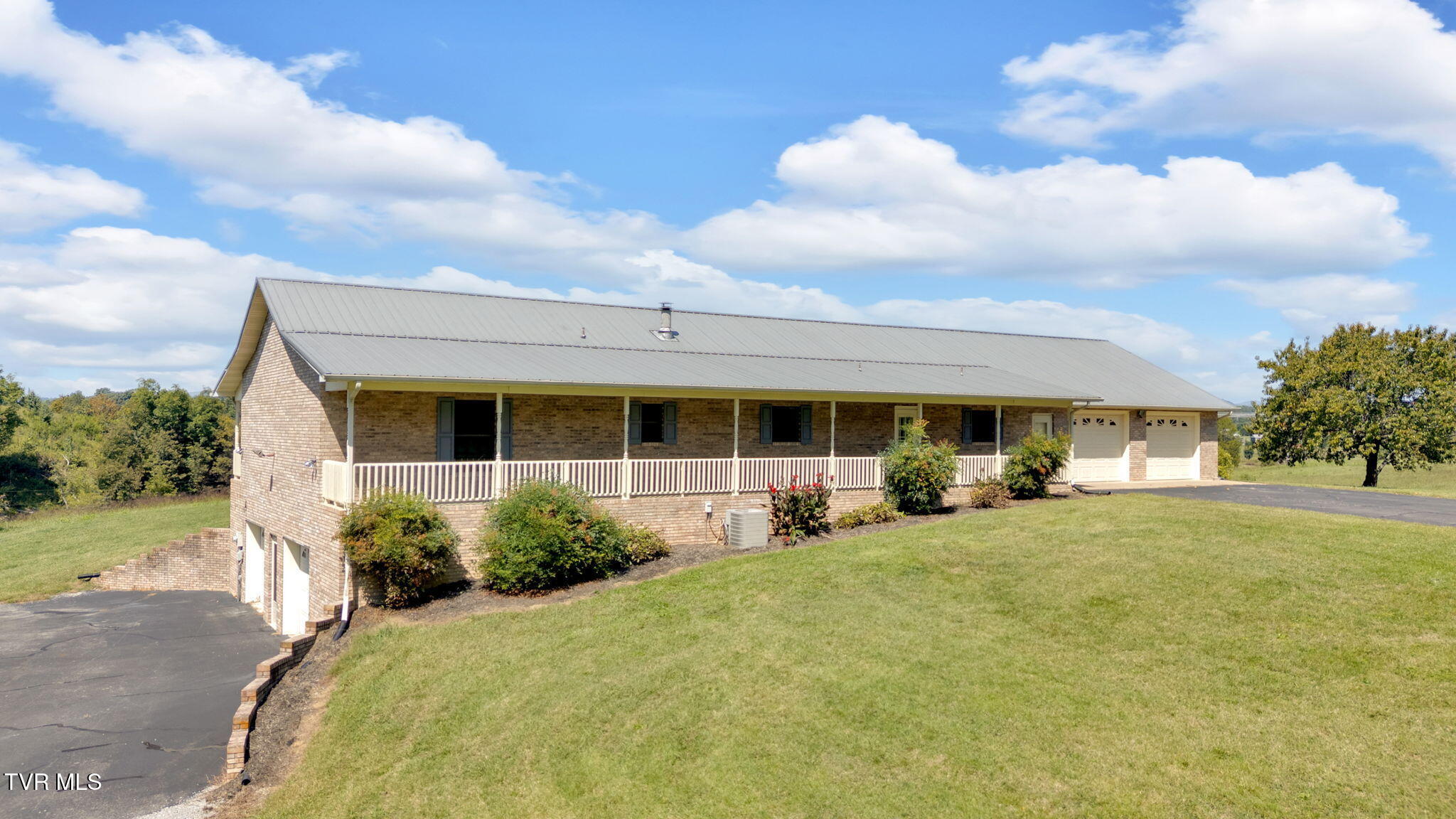 887 Berry Road Bulls Gap, TN 37711 - Photo 38 of 54 54-web-or-mls-DJI_20250909123033_0097_D
