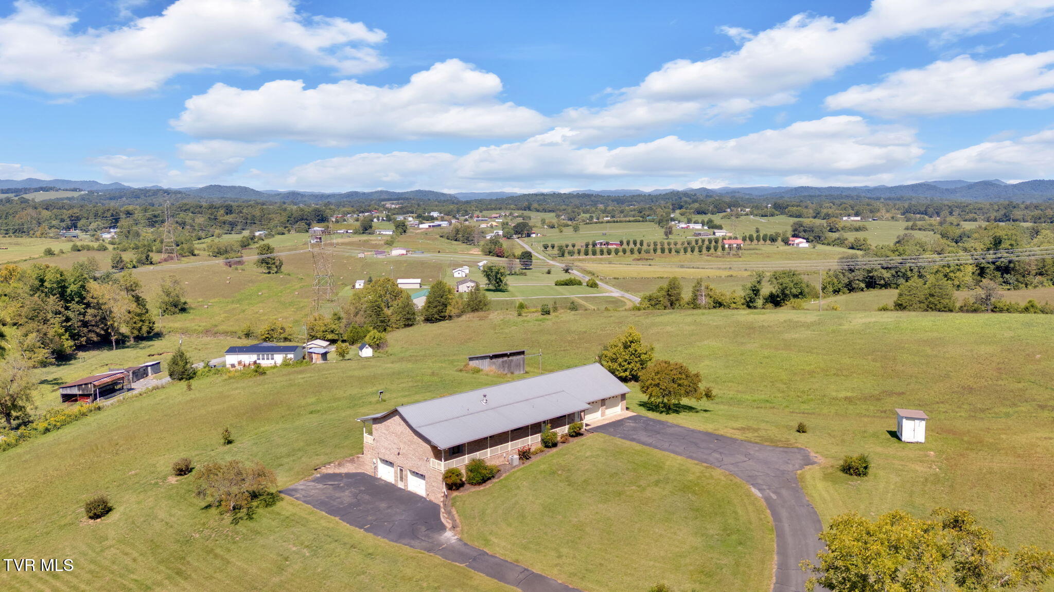 887 Berry Road Bulls Gap, TN 37711 - Photo 42 of 54 7-web-or-mls-DJI_20250909123550_0115_D