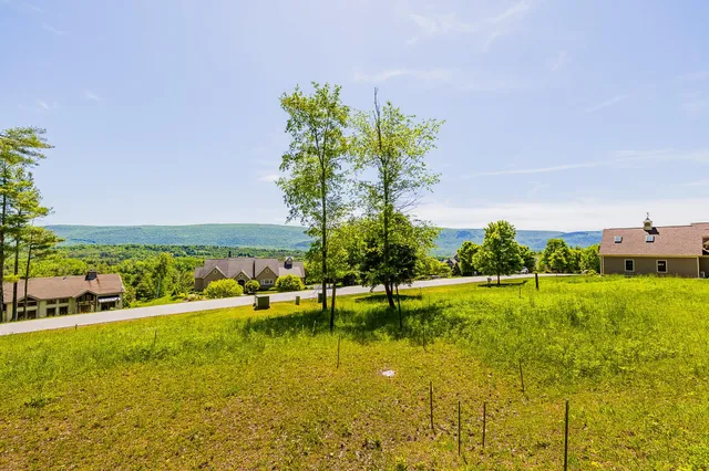 $179,000 | 10 Partridge Hill, Unit LOT 10, Manchester Center, VT 05255