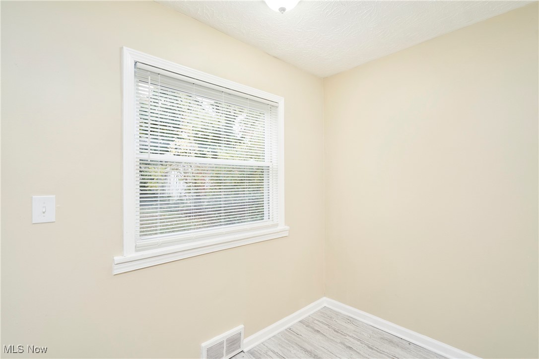 965 Whitby Road Cleveland Heights, OH 44112 - Photo 10 of 19