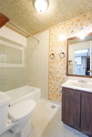 $149,900 | 35 Colton Avenue, Lackawanna, NY 14218