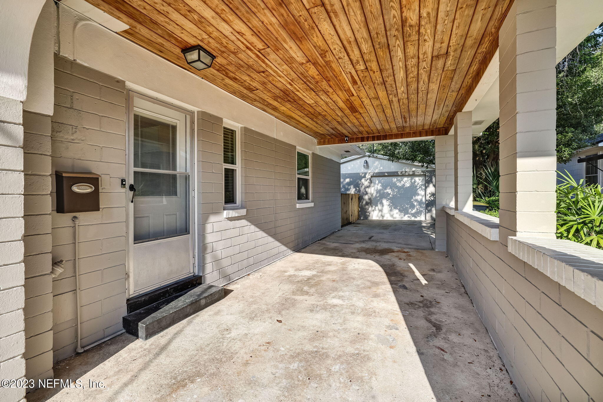 5-web-or-mls-4_1740 Mayview Rd