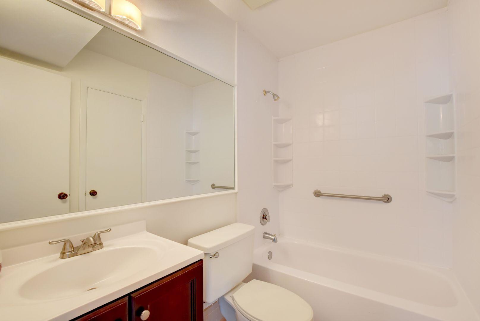 2425 Southridge Road Delray Beach, FL 33444 - Photo 13 of 25 2425 Southridge Rd