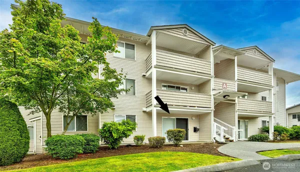 $279,950 | 1001 West Casino Road, Unit A103, Everett, WA 98204