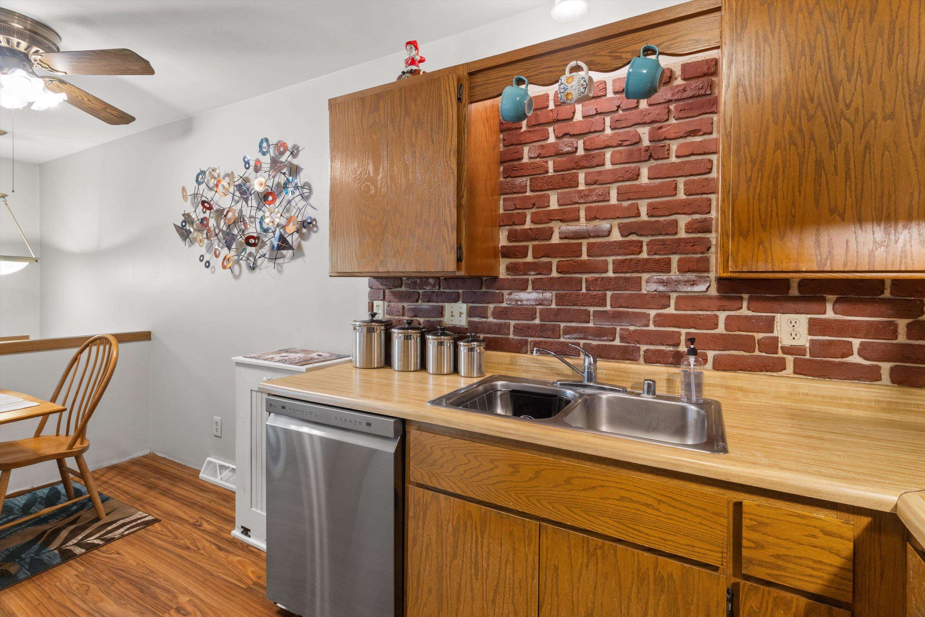 4508 White Aspen Road Madison, WI 53704 - Photo 10 of 28