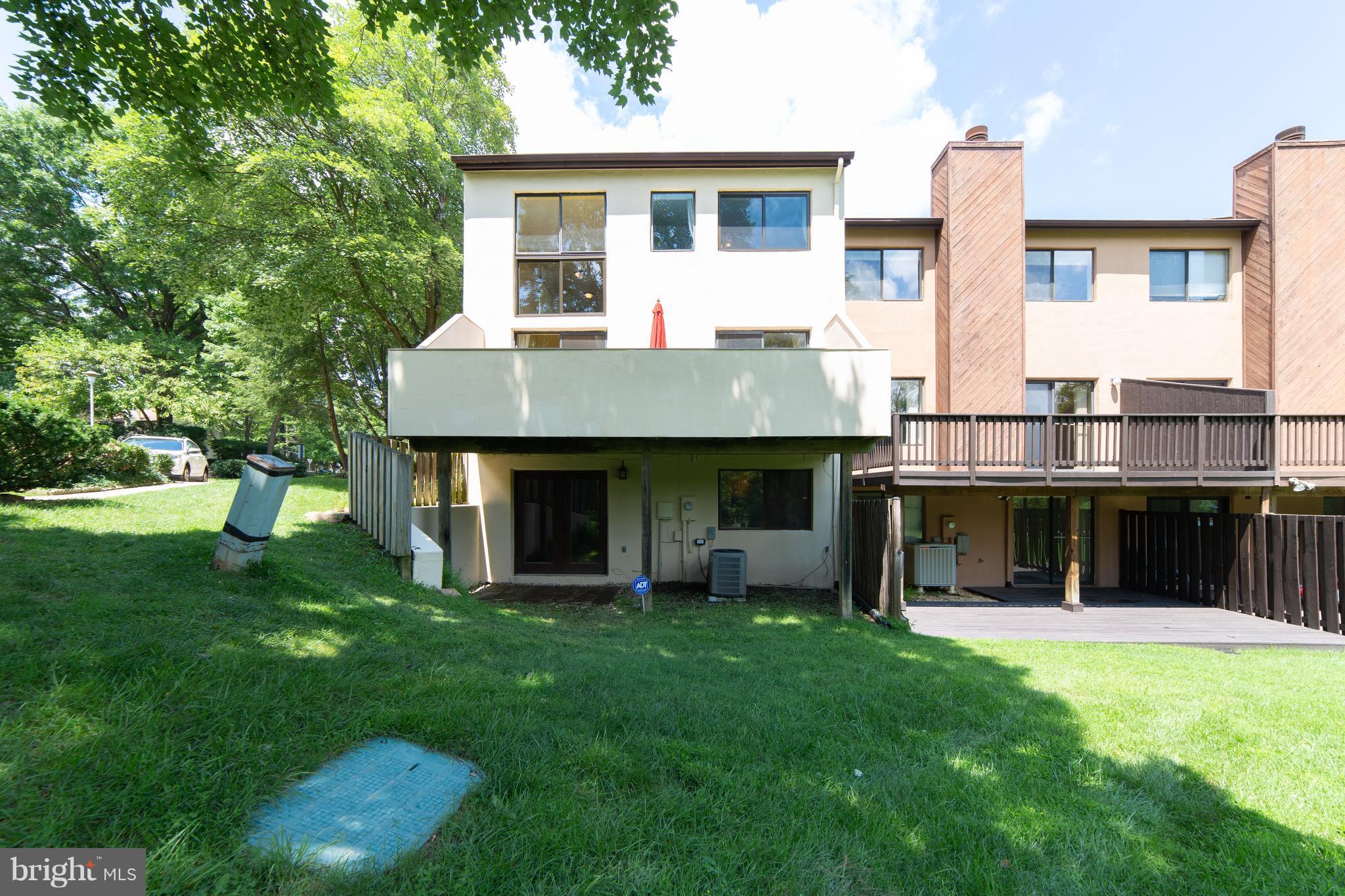 5675 Vantage Point Road Columbia, MD 21044 - Photo 29 of 30 Exterior (Rear)