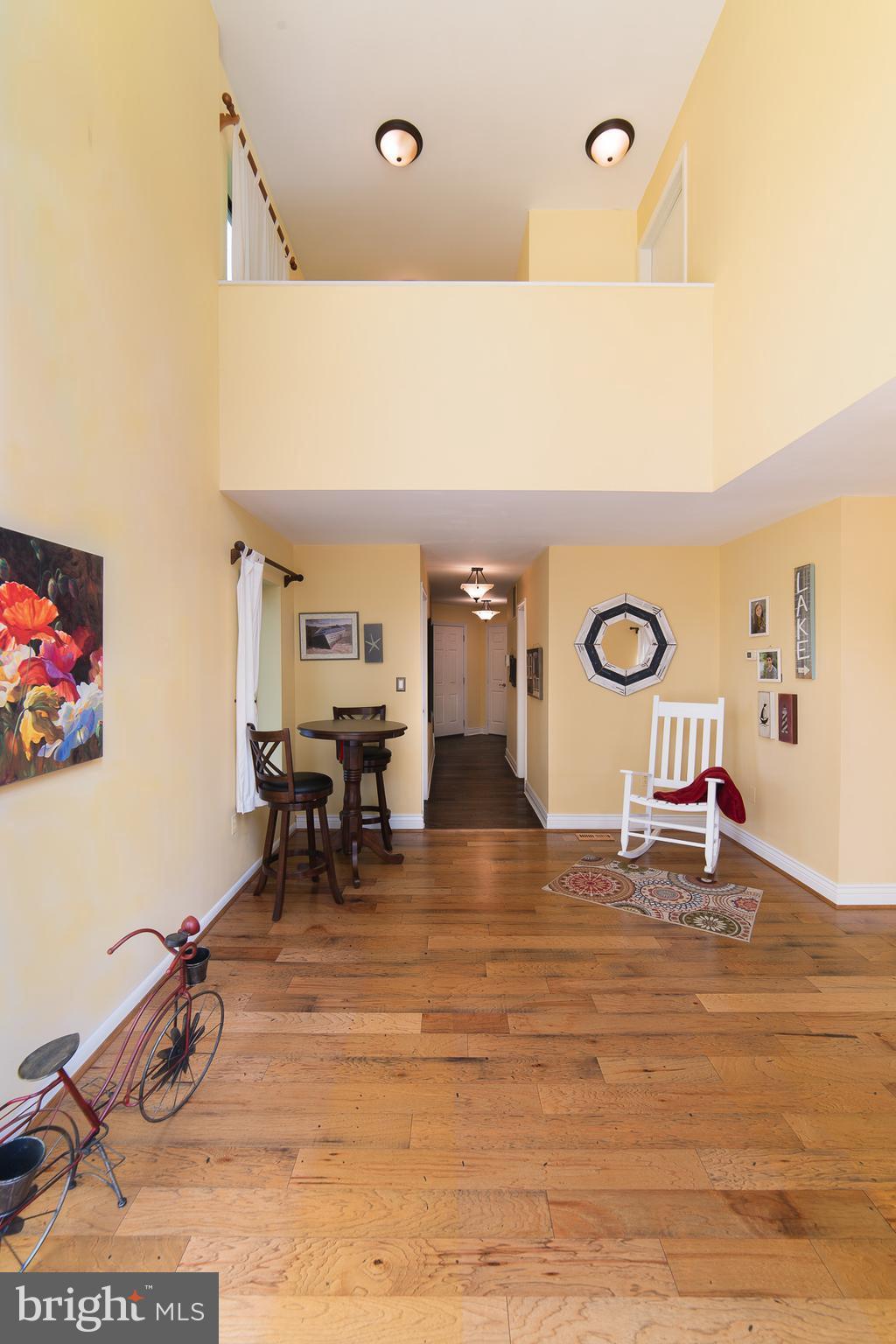 5675 Vantage Point Road Columbia, MD 21044 - Photo 5 of 30 Living Room