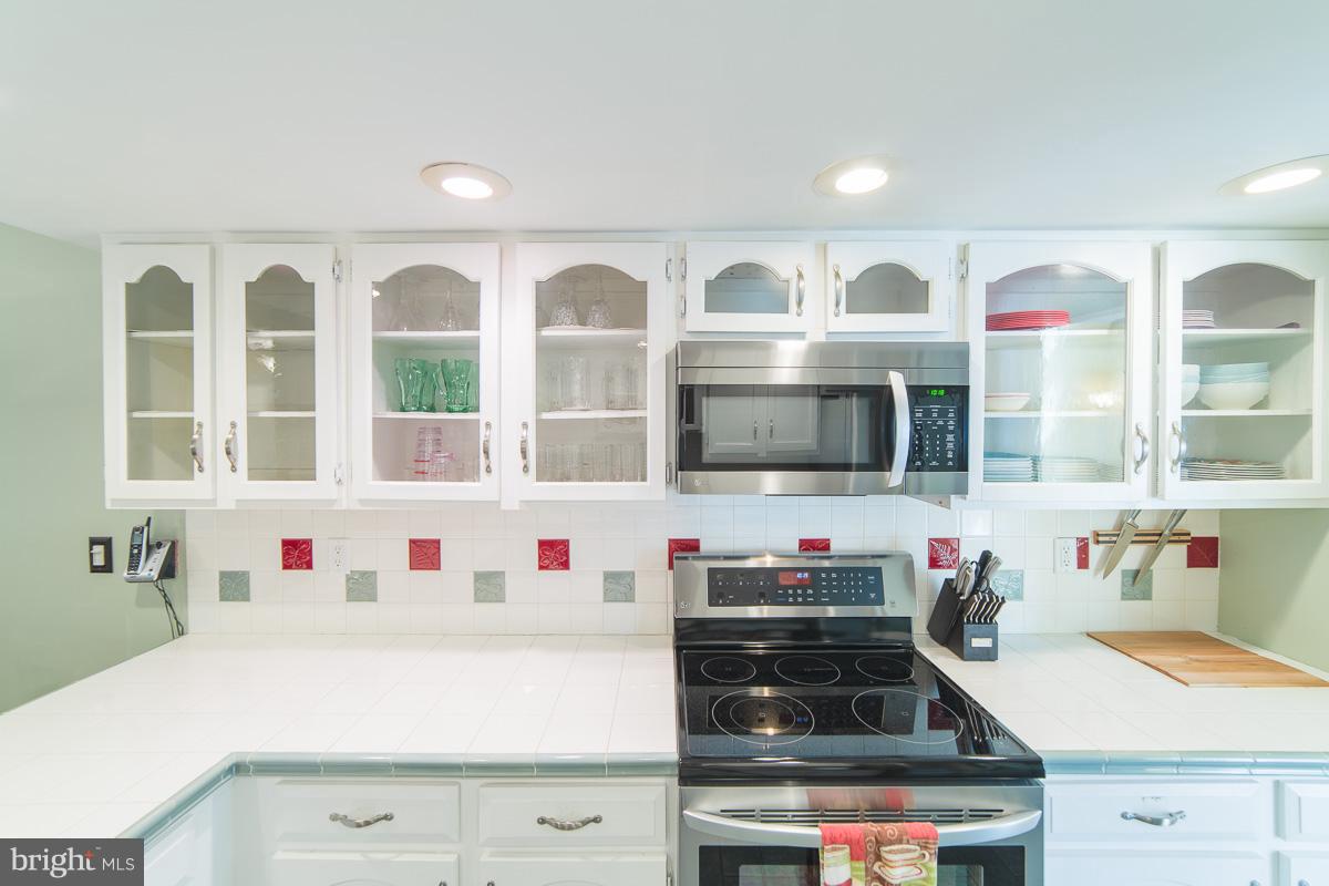 5675 Vantage Point Road Columbia, MD 21044 - Photo 10 of 30 Kitchen