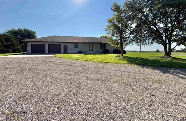 $479,900 | 6130 Northeast Shaffer Road, Topeka, KS 66617