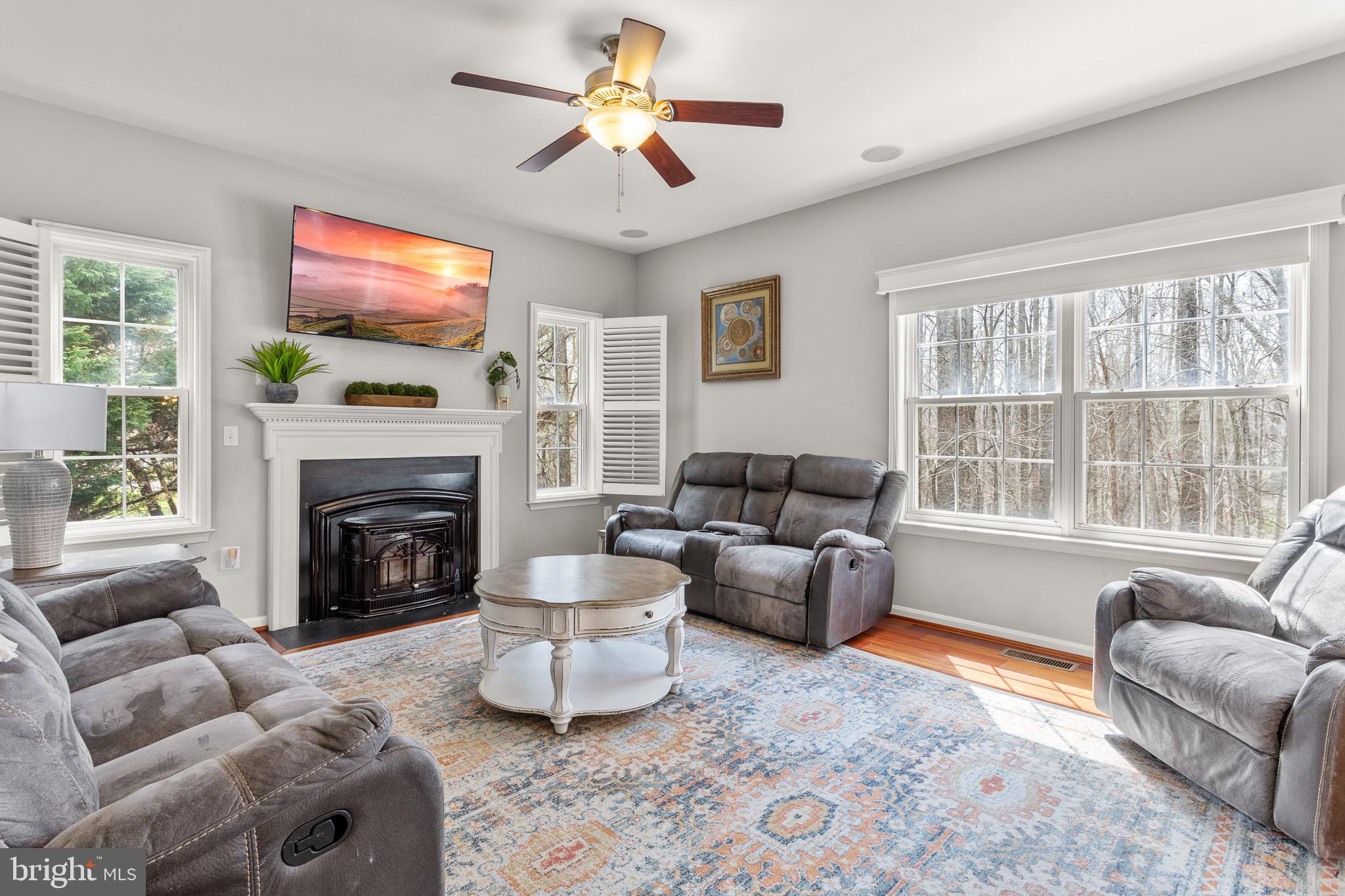 2424 Springbrook Court Huntingtown, MD 20639 - Photo 7 of 36 Family room