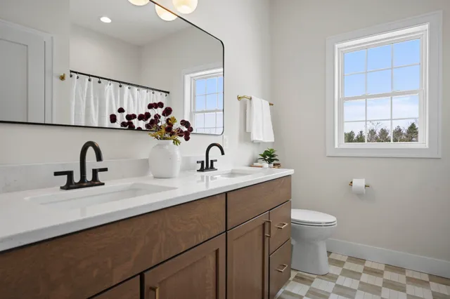 $1,050,000 | 6854 Karolina Way, Sun Prairie, WI 53590