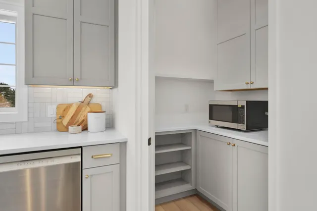 $1,050,000 | 6854 Karolina Way, Sun Prairie, WI 53590