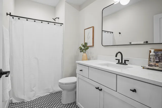 $1,050,000 | 6854 Karolina Way, Sun Prairie, WI 53590