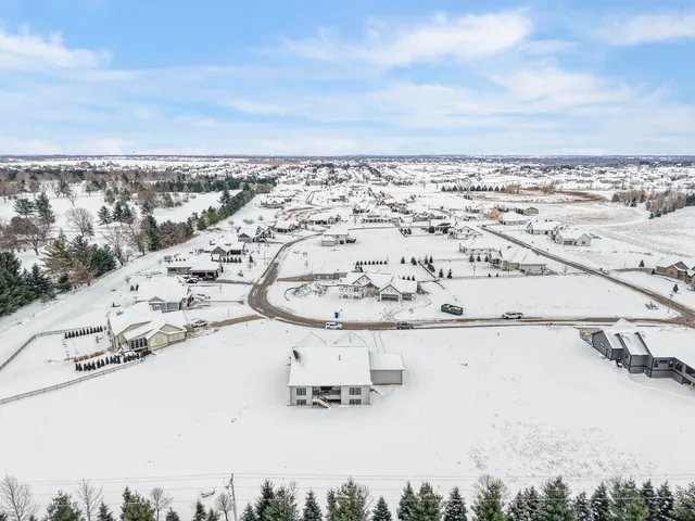 $1,050,000 | 6854 Karolina Way, Sun Prairie, WI 53590