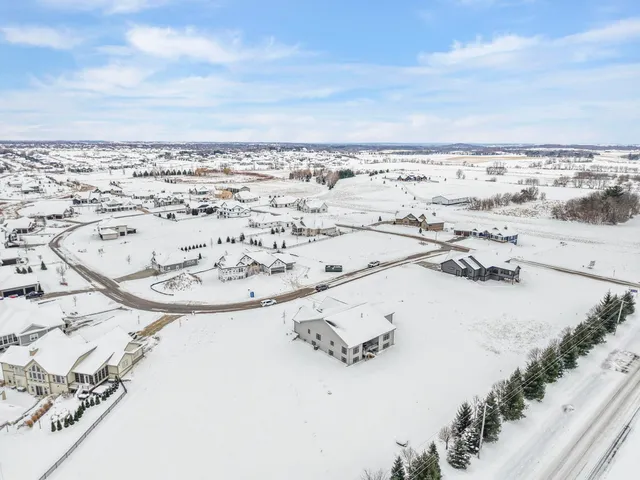 $1,050,000 | 6854 Karolina Way, Sun Prairie, WI 53590