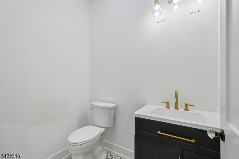51 Herfort Road Wayne, NJ 07470 - Photo 32 of 48 Gallery Image 32