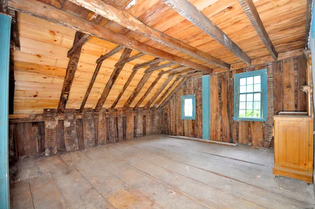 a view of an entrance