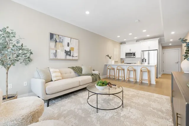 $825,000 | 353 Summer Street, Unit 211, Somerville, MA 02144