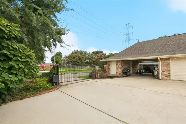 $595,000 | 4600 Janice Avenue, Metairie, LA 70003